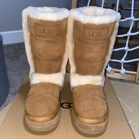 UGG Classic Chillapeak Tall　23cm UGG CLASSIC CHILLAPEAK TALL CHESTNUT SUEDE WOMEN'S BOOTS US SIZE 6